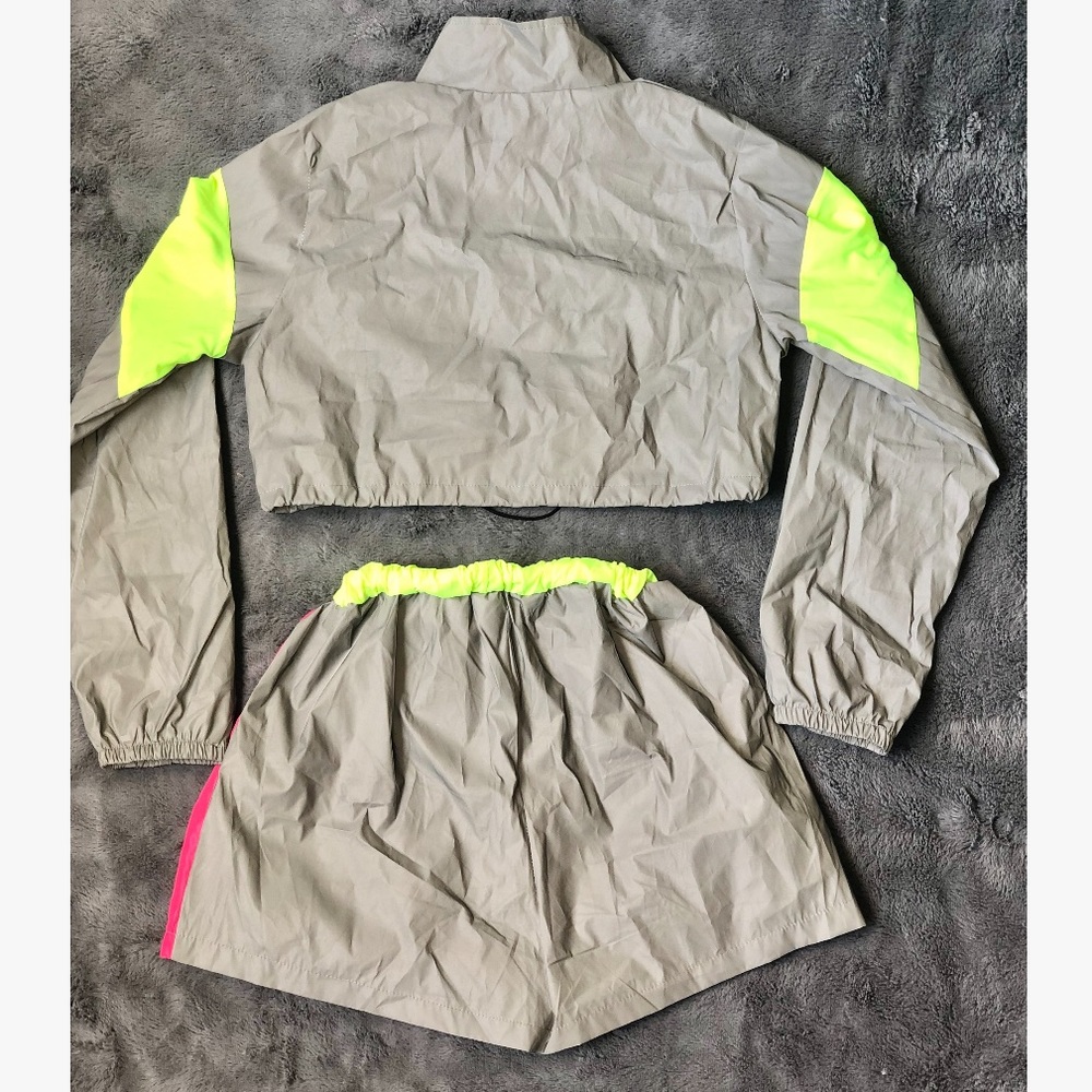 Reflective Long Sleeve CropTop Jacket & Shorts Set - Picture 3 of 4